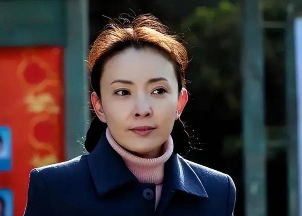 2025年配资明细表最新 嫁富商12年不生娃，被宠成公主的刘威葳，打了多少催生族的脸？