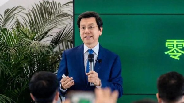 实盘配资平台app下载 李开复内部讲话：今年15亿订单，2027年IPO